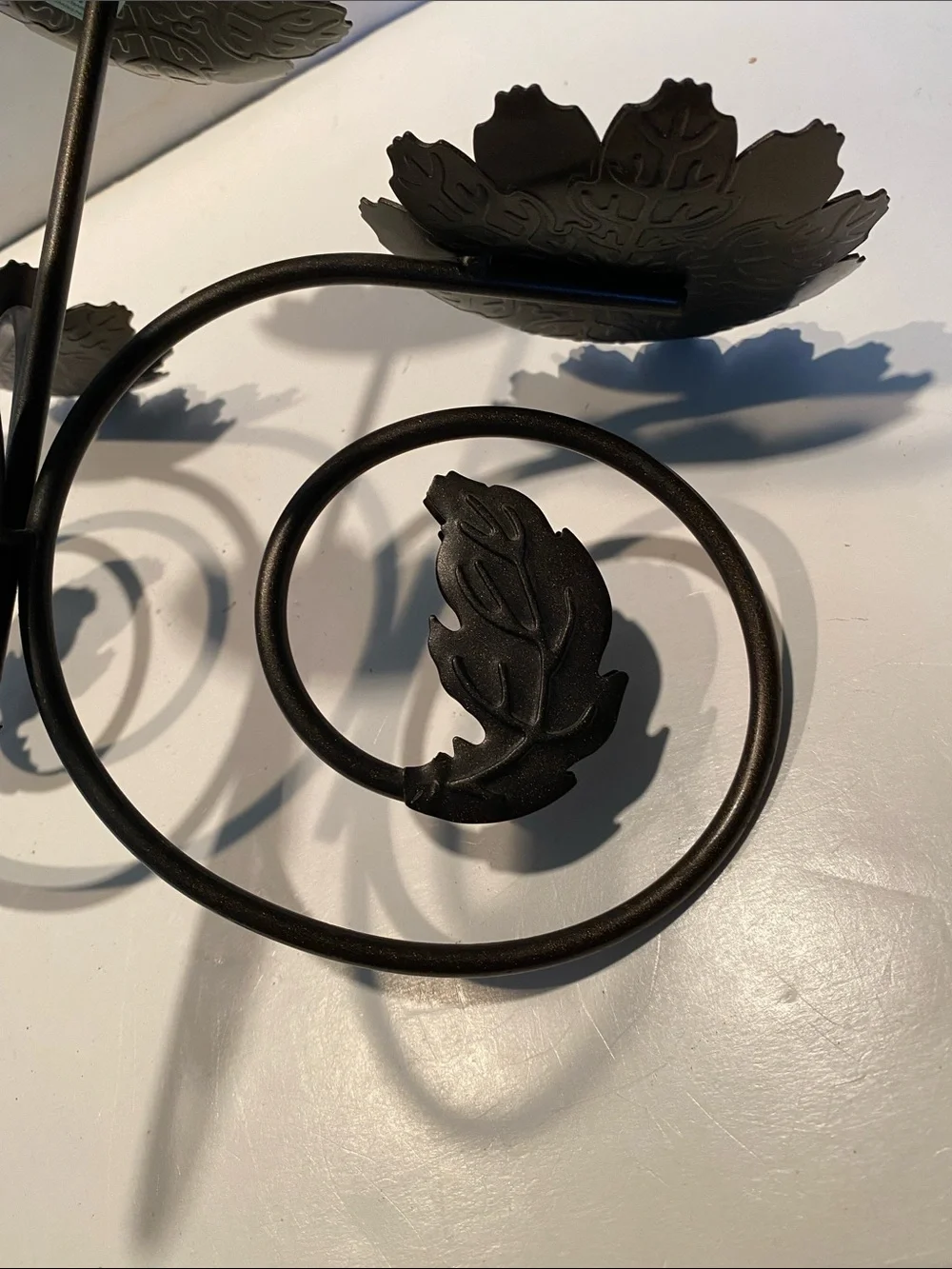 Partylite Metal Leaves Pillar Candleholder - Picture 6 of 7